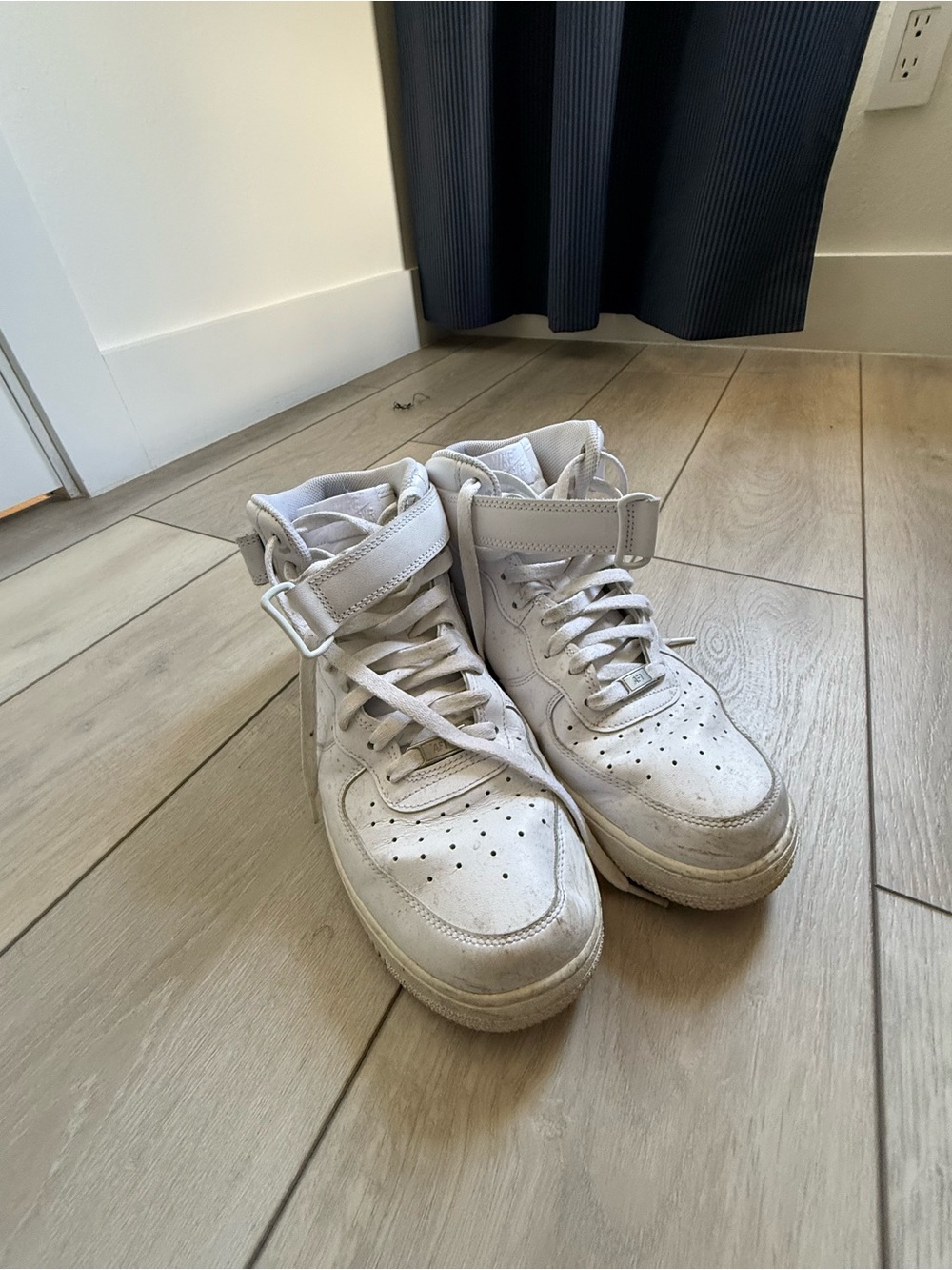 Nike Men's White High-Top Sneakers